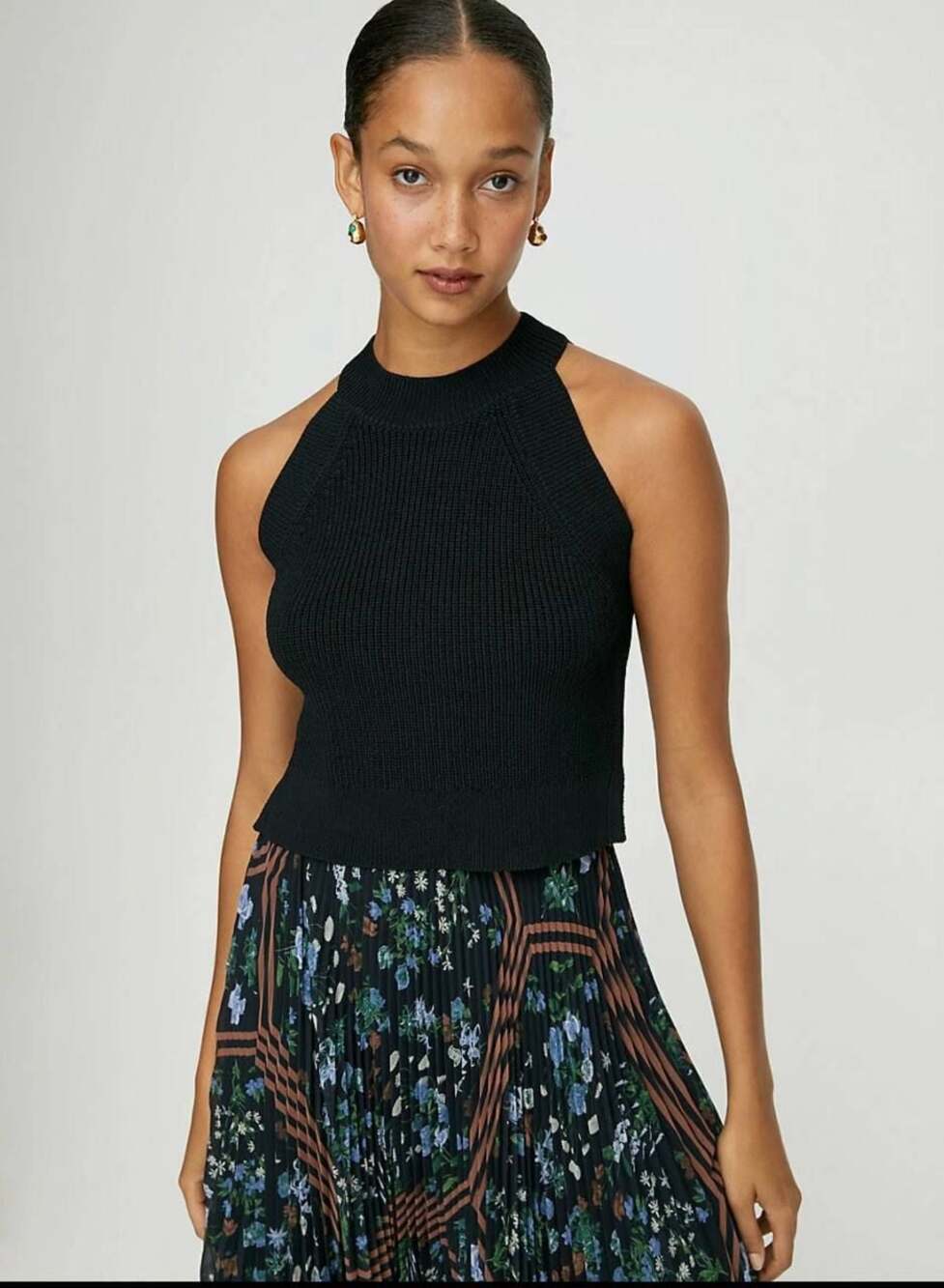 Wilfred Crevier Knit Top Black Sleeveless Mock Neck